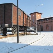  Radzionkowskie centrum powstało w budynku dawnego dworca PKP