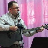  – Muzyka jest nośnikiem, na którym słowo Boże bardzo dobrze się prezentuje – mówi Marcin