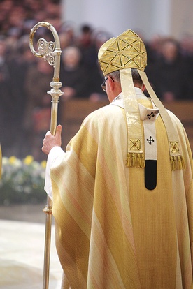 Synod w 2012 r. otworzył abp Wiktor Skworc