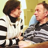 Mariola Kowalska walczyła o życie Mirka blisko cztery lata. Teraz pomaga innym w bojach o godne życie osób z chorobami rzadkimi