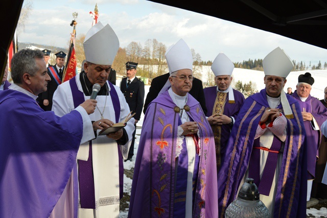 Zakończył swoją posługę 