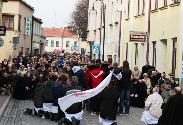 Droga Krzyżowa ulicami Skoczowa