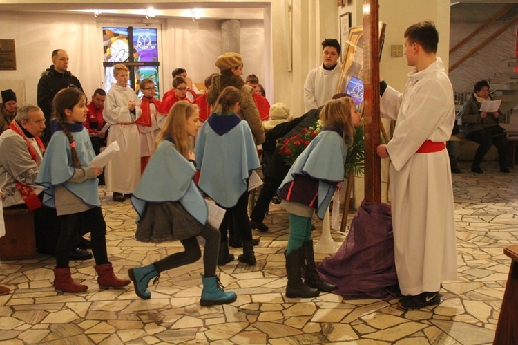 Krzyż ŚDM i ikona Matki Bożej w Wiśle