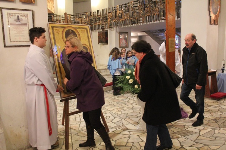 Krzyż ŚDM i ikona Matki Bożej w Wiśle