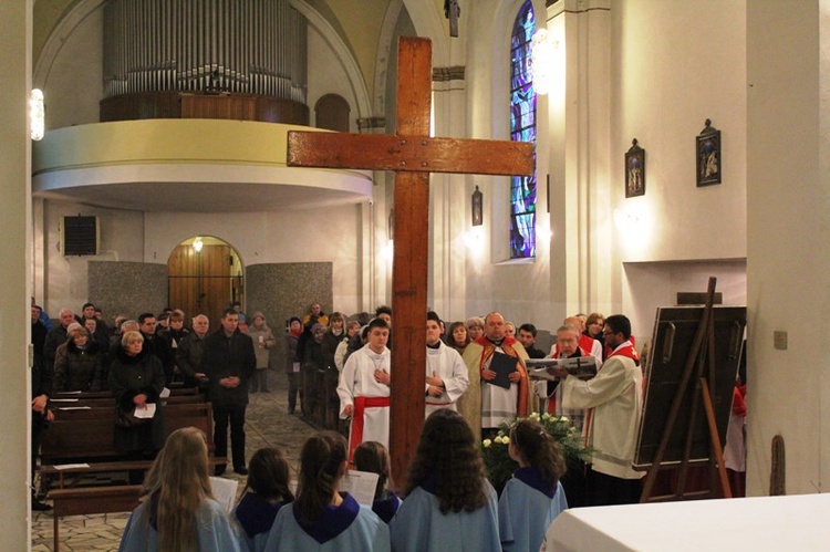 Krzyż ŚDM i ikona Matki Bożej w Wiśle