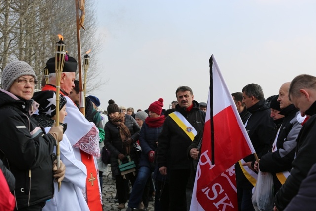 Droga Krzyżowa o trzeźwość narodu w KL Auschwitz-Birkenau