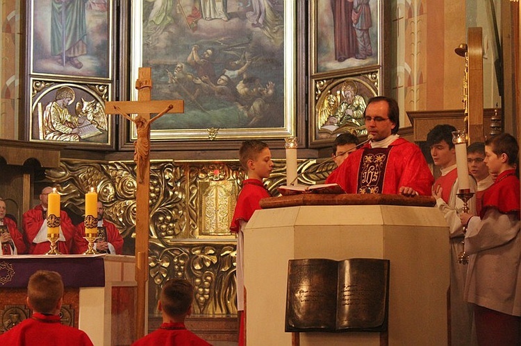 Krzyż i ikona Matki Bożej w Bielsku-Białej - cz. 1