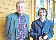 Prof. Ireneusz Ziemiński z US (z lewej) i prof. Jacek Wojtysiak z KUL dyskutowali na temat nieśmiertelności człowieka