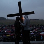 Droga Krzyżowa na Majdanku jest zawsze niezwykłym wydarzeniem. 