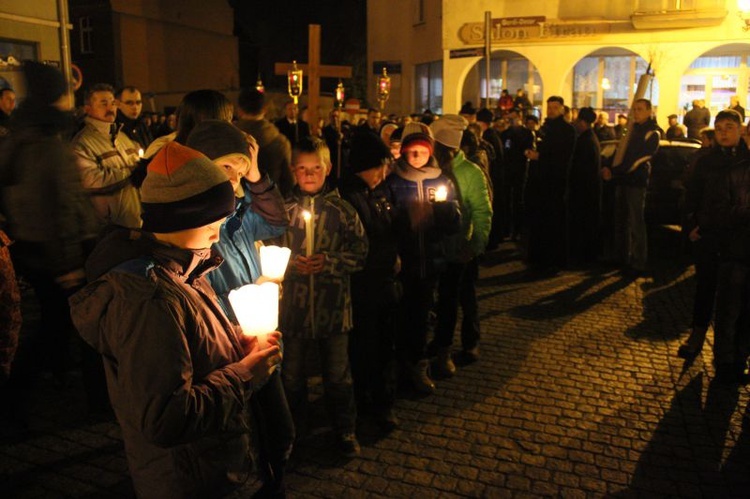 Droga Krzyżowa ulicami Głogówka