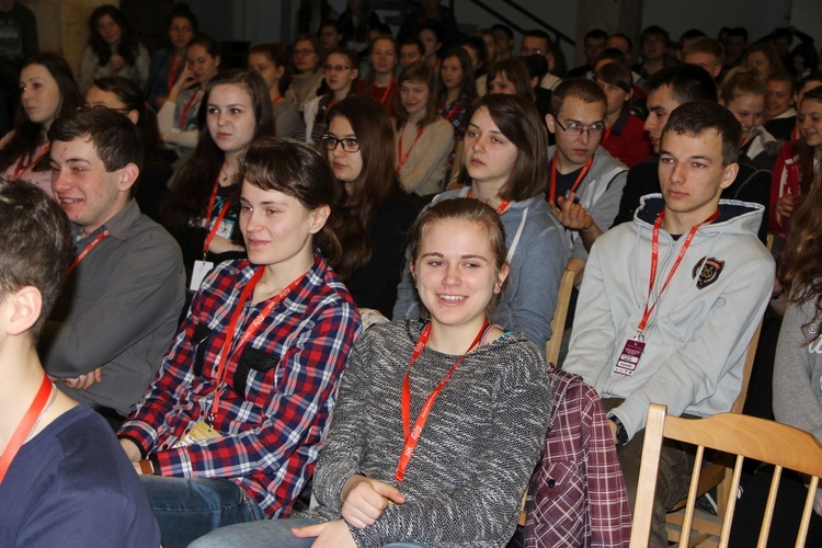 Forum młodzieży - warsztaty uwielbieniowe