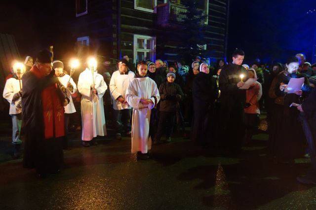 Droga Krzyżowa ulicami Poronina