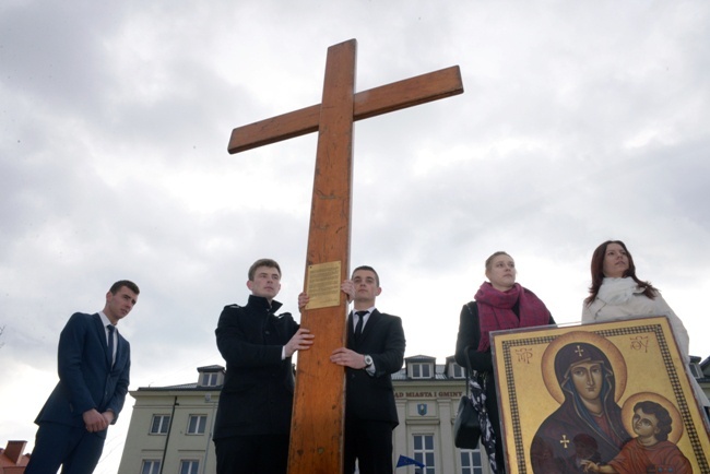 Powitanie symboli ŚDM w diecezji radomskiej