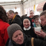 Śniadanie wielkanocne w siedzibie Caritas