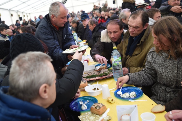 Śniadanie Wielkanocne dla potrzebujących