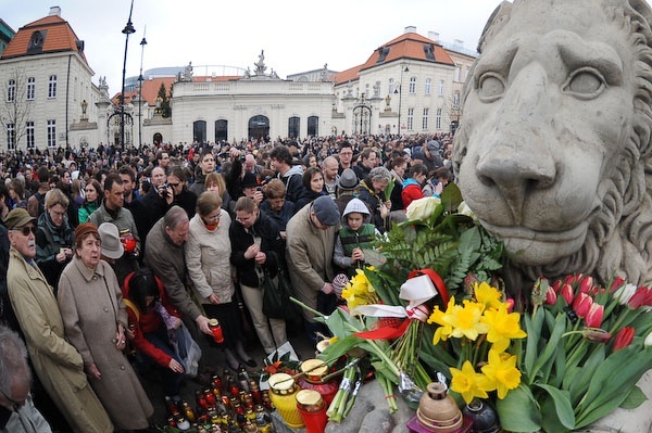 2010. Warszawa po katastrofie