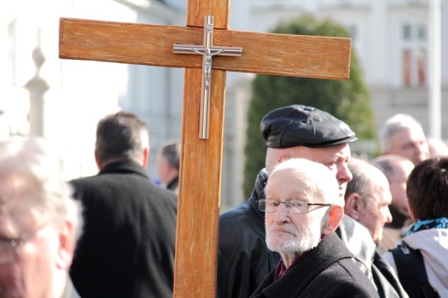 Piąta rocznica katastrofy smoleńskiej na Krakowskim Przedmieściu