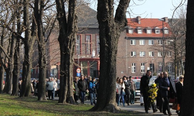 Pamięć o Katyniu i Smoleńsku