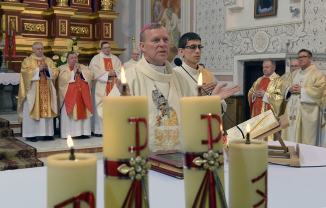 Peregrynacja symboli ŚDM w Szydłowcu i Opocznie