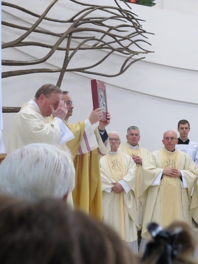 Niedziela Miłosierdzia - Msza z udziałem wolontariuszy ŚDM