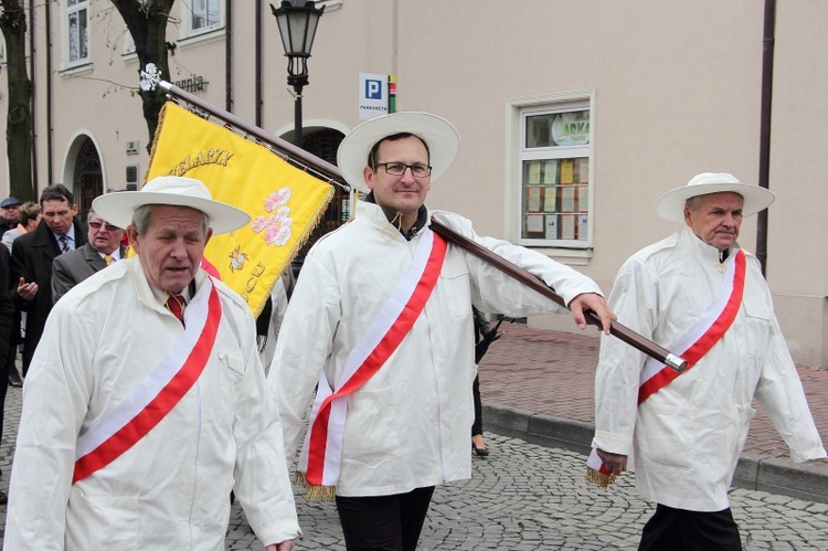 Poświęcenie sztandaru pszczelarzy