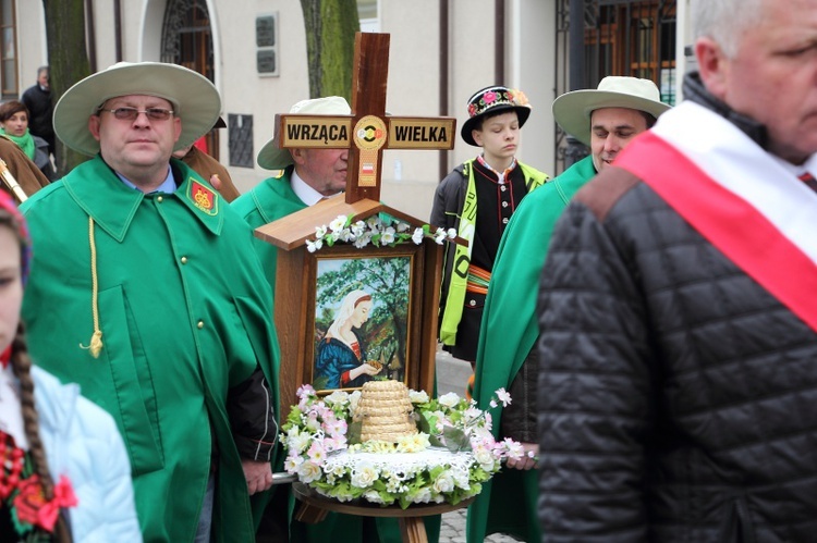 Poświęcenie sztandaru pszczelarzy