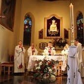 Eucharystii w korbielowskiej świątyni przewodniczył bp Roman Pindel