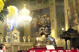 Relikwie św. Zygmunta od XII w. spoczywają w Płocku, w zabytkowej, piastowskiej hermie