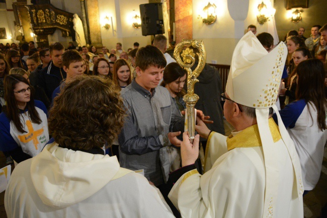 Wielkanocne czuwanie młodzieży