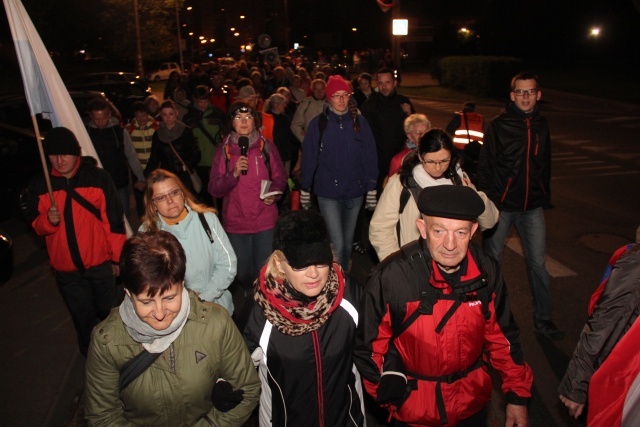 Nocna pielgrzymka do Grodowca - część I