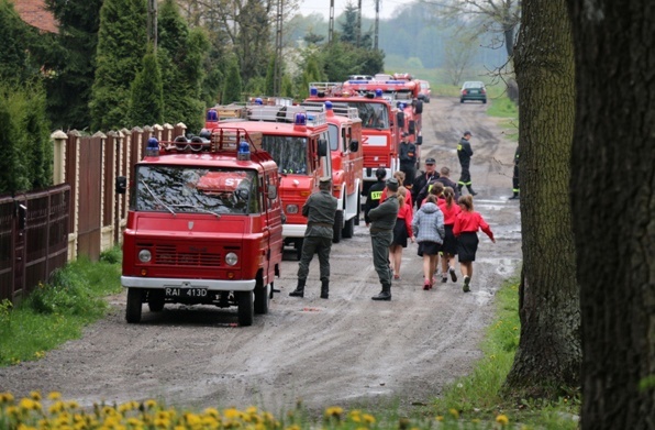 "Pali się! Majówka ze strażakiem Waldkiem"