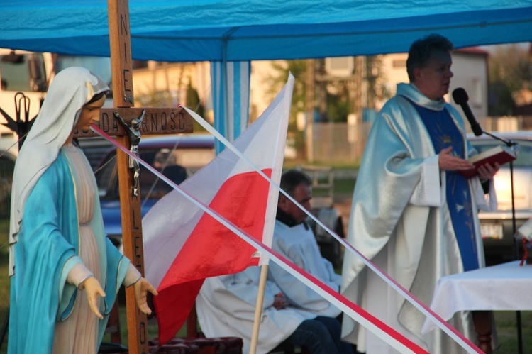 Msza św. na Górkach w Łowiczu