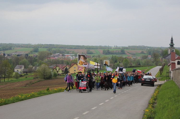 Na trasie drugiego dnia: przez Wieprz i Tomice do Wysokiej