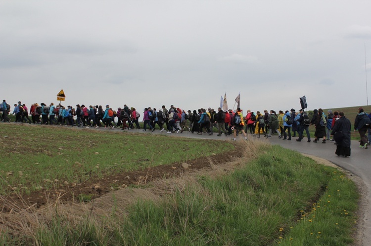 Na trasie drugiego dnia: przez Wieprz i Tomice do Wysokiej