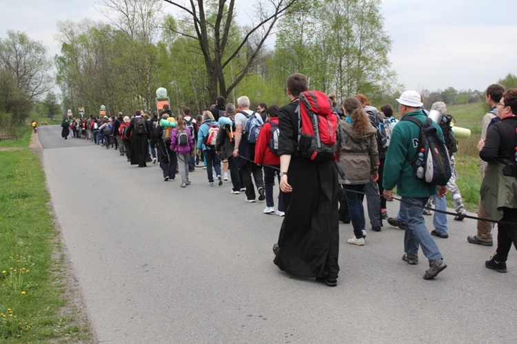 Na trasie drugiego dnia: przez Wieprz i Tomice do Wysokiej