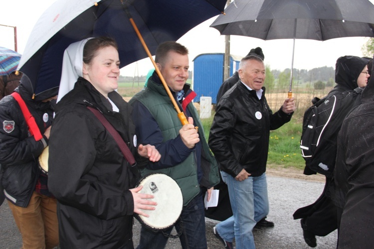 Pielgrzymka z Roszkowej Woli do Żdżar