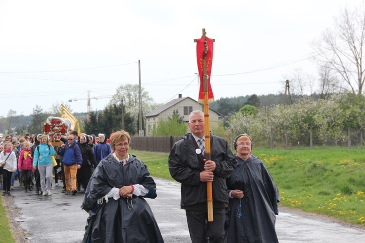 Pielgrzymka z Roszkowej Woli do Żdżar