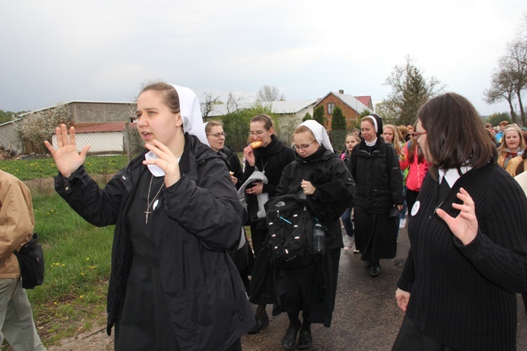 Pielgrzymka z Roszkowej Woli do Żdżar