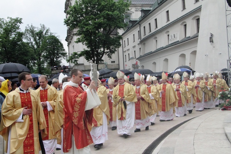 Procesja ku czci św. Stanisława z Wawelu na Skałkę cz. 2