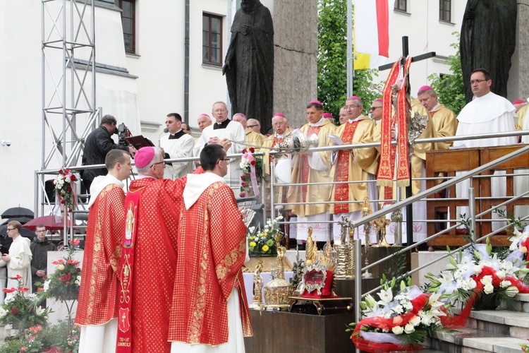 Procesja ku czci św. Stanisława z Wawelu na Skałkę cz. 2