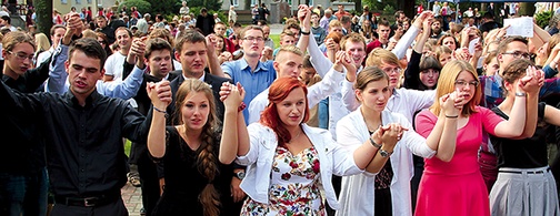 Ruch Światło–Życie  formuje do dojrzałego chrześcijaństwa już kolejne pokolenia. Na zdjęciu wrześniowa pielgrzymka Ruchu  Światło–Życie do Rokitna