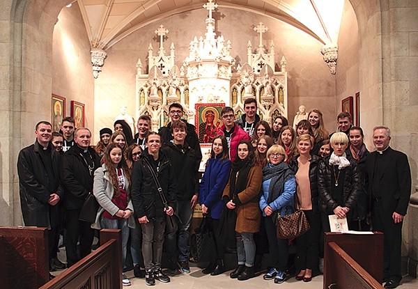  Uczestnicy wymiany w polskim kościele w Waszyngtonie