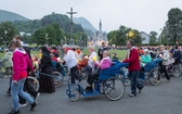 Lourdes, procesja różańcowa