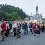 Lourdes, procesja różańcowa