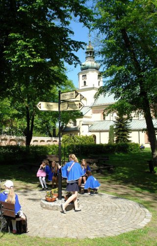 Pielgrzymka Dzieci Maryi i scholi