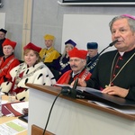 Doktorat honoris causa dla bp. Henryka Tomasika