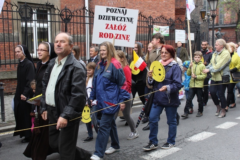 IV Marsz dla Życia i Rodziny na ulicach Oświęcimia - cz. 1