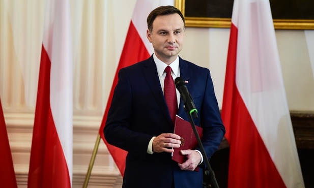 Andrzej Duda zaapelował do rządu, by w okresie przejściowym nie wprowadzał poważnych zmian