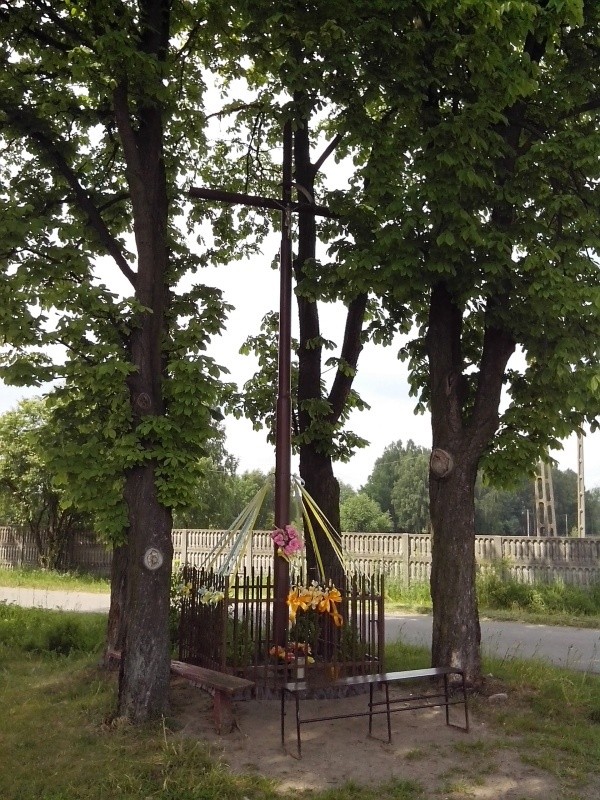 Przydrożne krzyże i figury Chrystusa