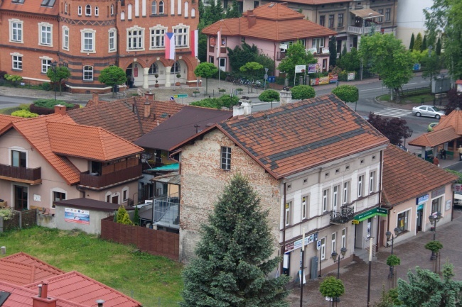 Demontaż sygnaturki kościoła w Niepołomicach